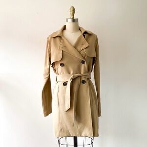 Abercrombie & Fitch • Double
Breasted Trench Coat • XS